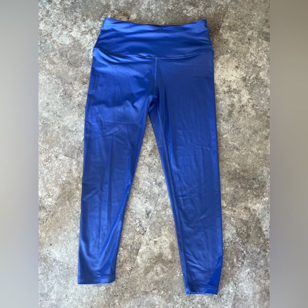 Victoria's Secret Sport Knockout Leggings, Bright Periwinkle, L